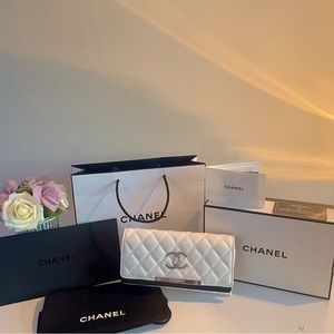 Chanel quilted trifold white & black wallet